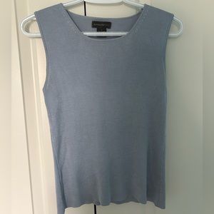 Banana Republic 100% Silk, light blue tank top - Size Medium